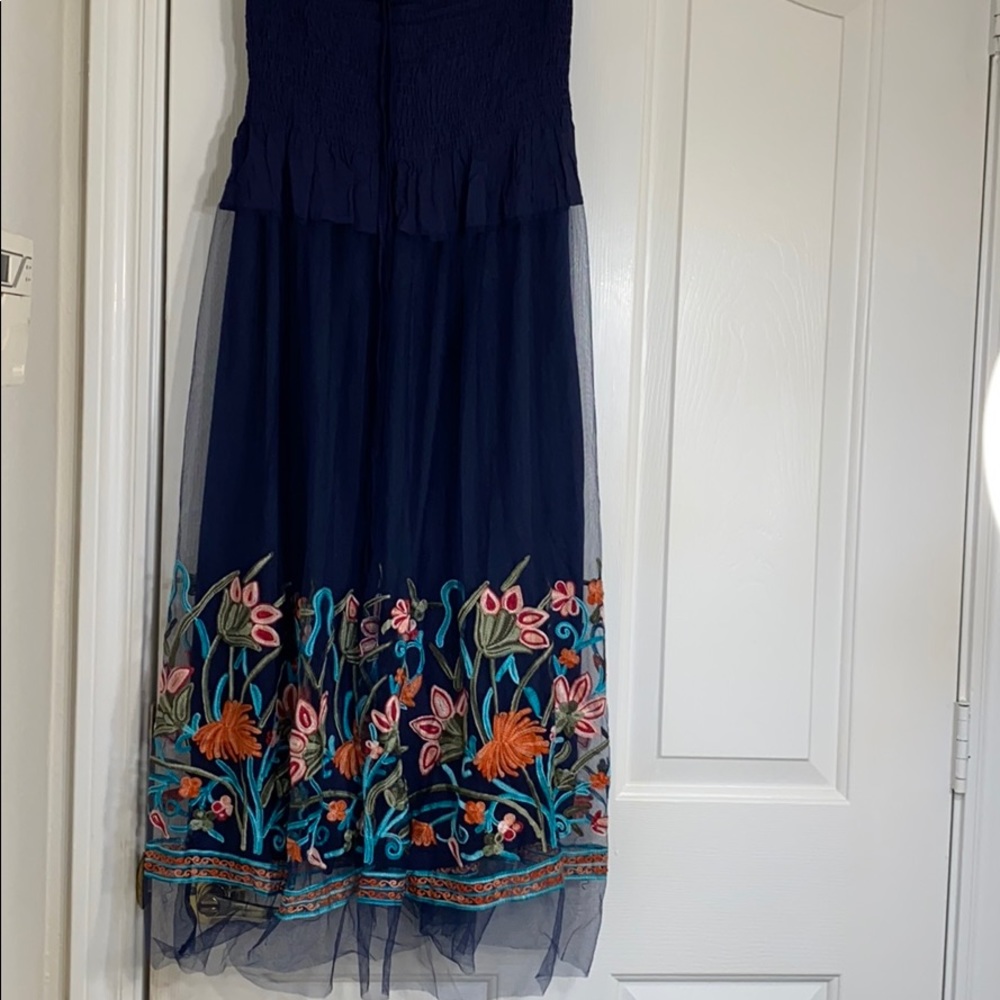 Blue floral embroidered skirt 🌺